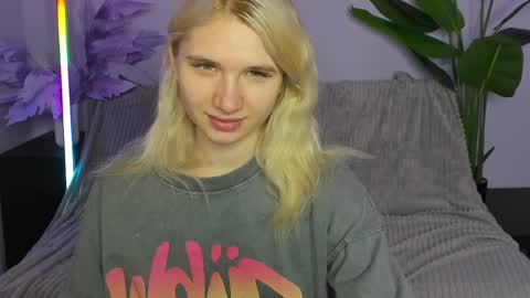 kitty blondy online show from April 7, 4:47 am