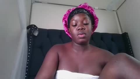 kitty_kerry online show from October 7, 8:30 am