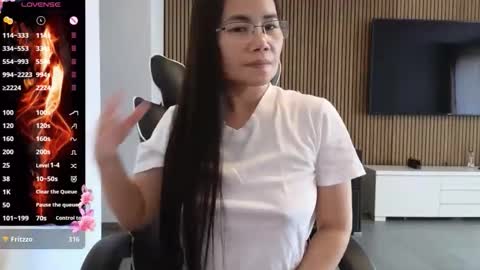 kittybabe0528 online show from June 3, 8:48 am