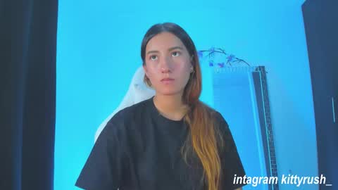 kitty online show from February 6, 11:41 pm