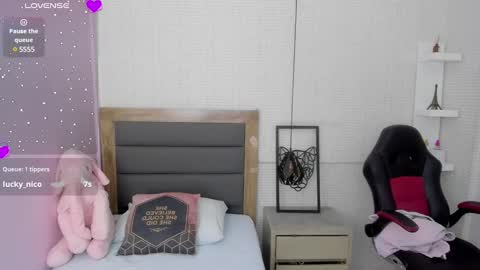  K I T T  Y  online show from March 10, 6:56 pm