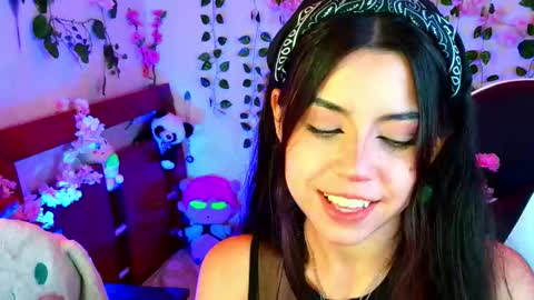 Kittyuwu  online show from October 17, 7:39 pm