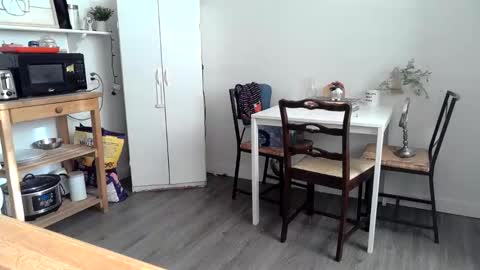 Kittyymaze online show from March 24, 12:43 pm