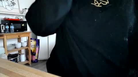 Kittyymaze online show from March 31, 12:27 pm