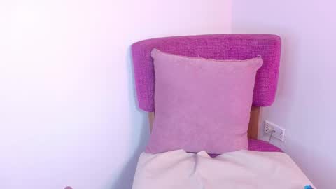 Kitty Hill online show from February 15, 7:51 am