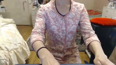 KiuminBerry online show from January 14, 3:06 pm