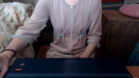 KiuminBerry online show from June 11, 12:24 pm