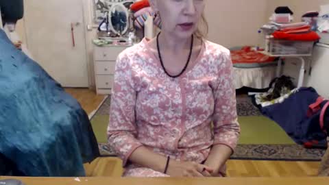 KiuminBerry online show from September 12, 9:51 am