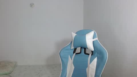 kiyu online show from December 9, 9:05 pm