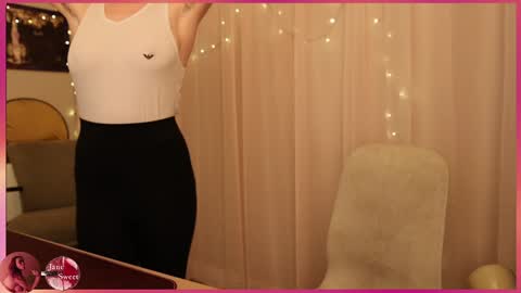 JaneSweet online show from January 10, 2:00 pm