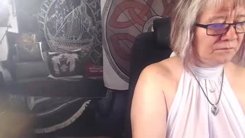 Michelle online show from November 4, 6:46 pm