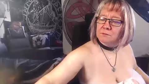 Michelle online show from October 9, 7:34 am