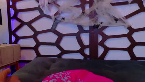 kloe_bella online show from October 22, 1:38 pm