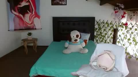 Kloe deker online show from February 11, 3:46 pm