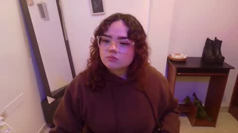 camila online show from February 11, 6:15 am