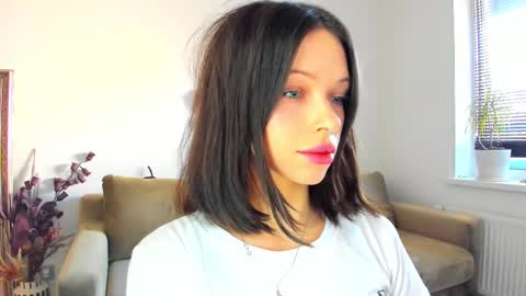 kossie_ online show from March 9, 11:47 am