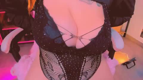 Khloe online show from March 30, 2:11 am