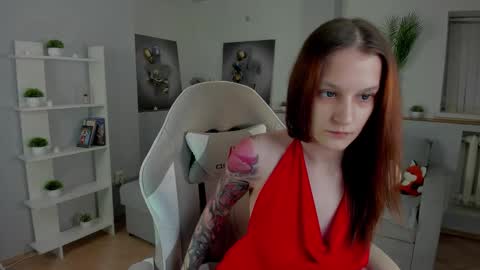 krisdoeil online show from November 26, 9:21 am