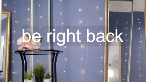 kriskras__ online show from January 1, 5:22 am