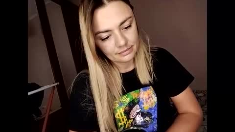 KrissSexi online show from October 16, 11:35 am