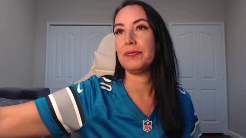 Krissy online show from December 22, 12:38 pm