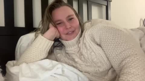 Kristi 3 online show from December 30, 12:43 am