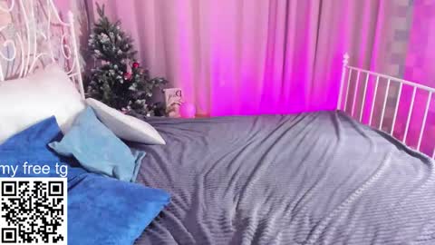 Kristin online show from December 18, 9:47 am