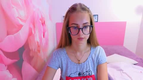 Kristina Adel online show from October 9, 6:39 am