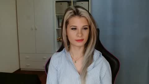 KristineAmore online show from March 10, 7:45 am