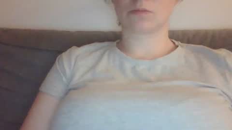 kusia032132 online show from February 26, 9:07 pm