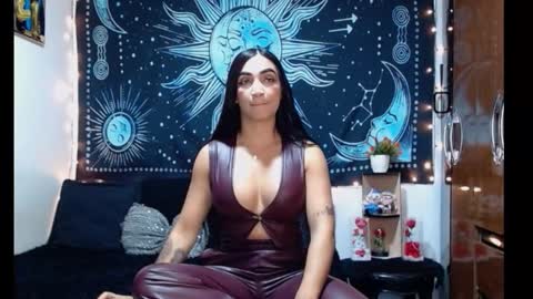 kylie online show from March 28, 9:35 pm