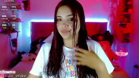 k ylie online show from October 20, 10:13 pm