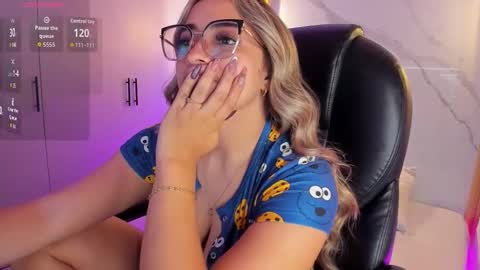  KYLIE  online show from December 16, 3:56 am