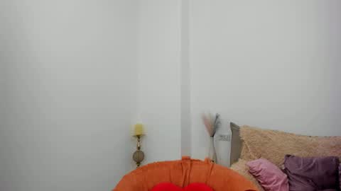 Kylie online show from September 13, 7:44 pm