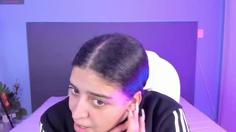 Kylie Reyes  online show from December 21, 8:00 pm