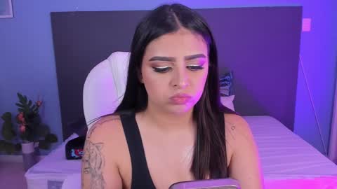 Kylie Reyes  online show from December 31, 5:51 pm