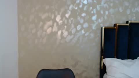 Melissa online show from March 31, 11:43 am