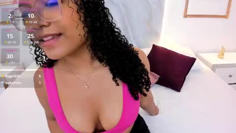 Kylie  online show from February 26, 8:46 pm