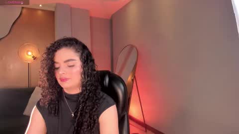 Kylie Jenkins online show from December 16, 12:00 pm