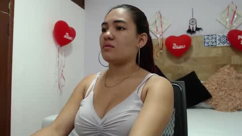 Kylie online show from February 24, 11:08 am