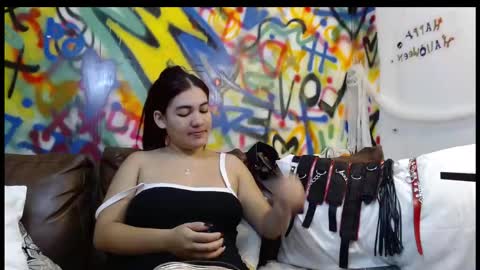 Kylie online show from November 4, 10:42 am