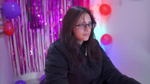 Kyomi online show from September 17, 1:09 pm