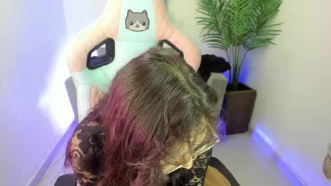 Kyomi online show from March 12, 1:08 pm