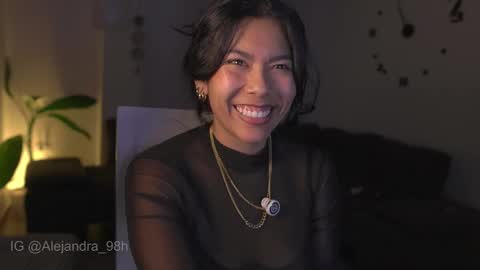 schedule 300 pm - 1100pm colombia time online show from February 9, 3:20 am