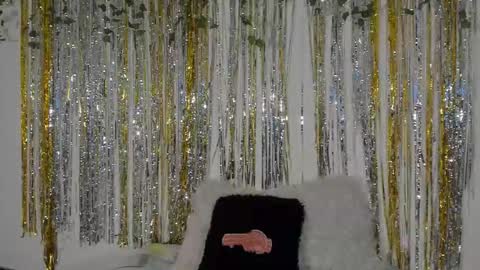 Victoria  online show from September 17, 12:30 am