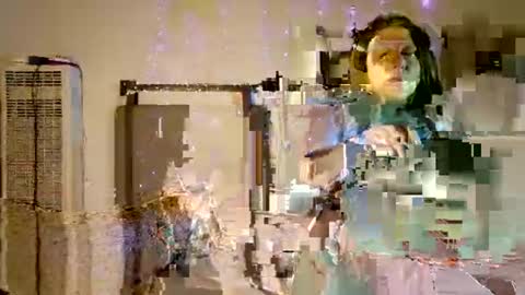 laceieizlaced online show from March 31, 2:55 am