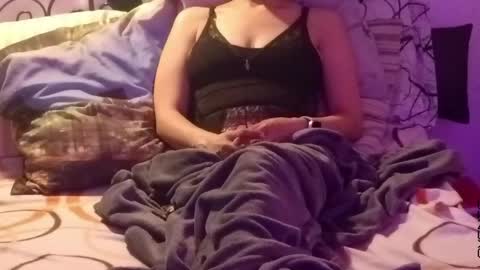 lachicadeldiablo online show from April 19, 6:43 pm