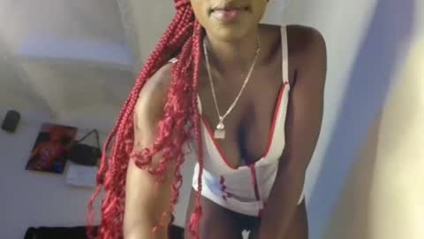 ladasha online show from November 4, 9:09 pm