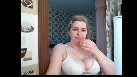 lady cute cat29 online show from April 8, 6:26 am