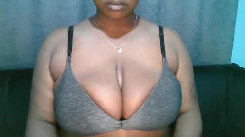 lady_dearra online show from March 1, 5:07 am